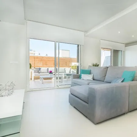 Apartment Attic Sea Views By Interhome *