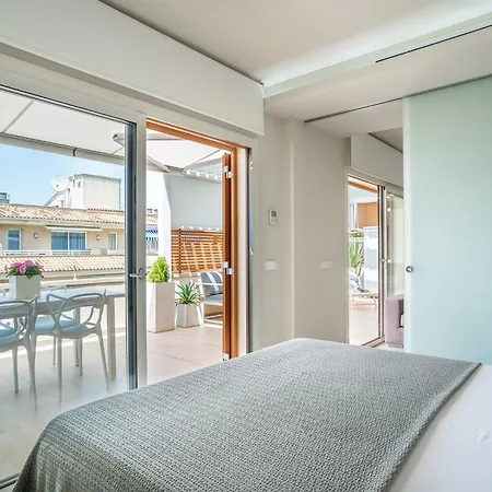 Attic Sea Views By Interhome *